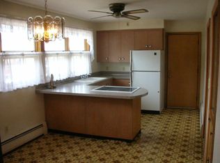 100 Woodland St, Cumberland, RI 02864