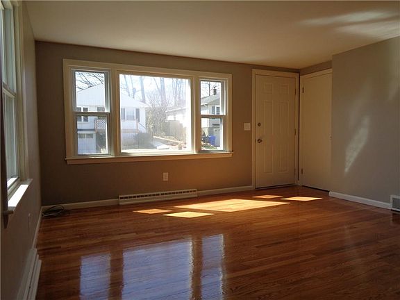3rd image of 65 Brookside Ave