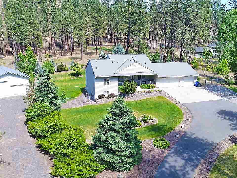 2nd image of 7928 N Pine Meadows Rd