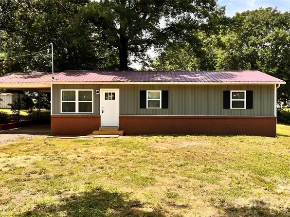 4009 Smokey Creek Rd, Lenoir, NC 28645