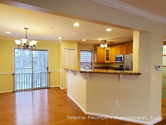 3rd image of 12810 Carousel Ct #1
