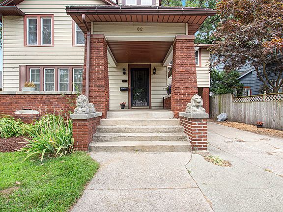 3rd image of 82 W Dale Ave