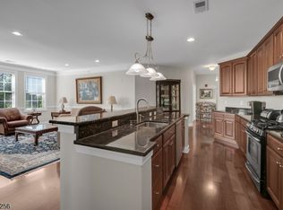 284 Victoria Dr #284, Bridgewater, NJ 08807
