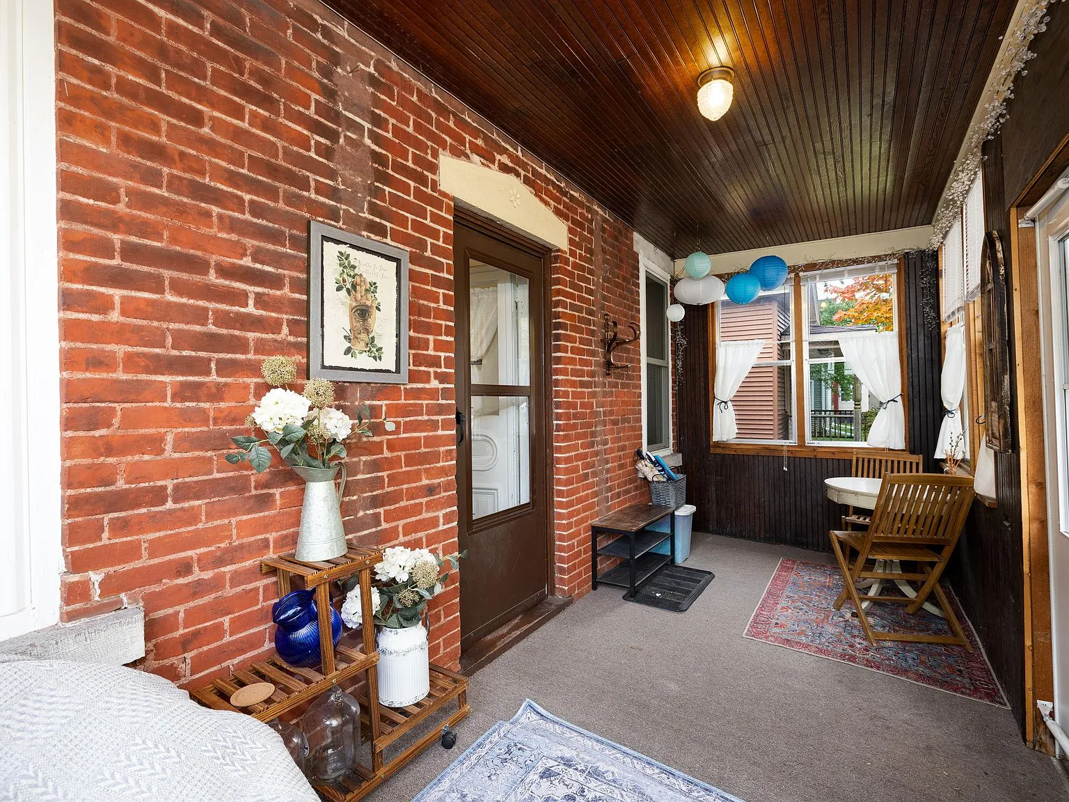 2 bed, 1548 sqft, $2,200 — Photo 3