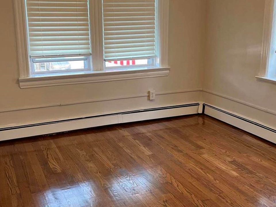1st image of 672-674 Kennedy Blvd