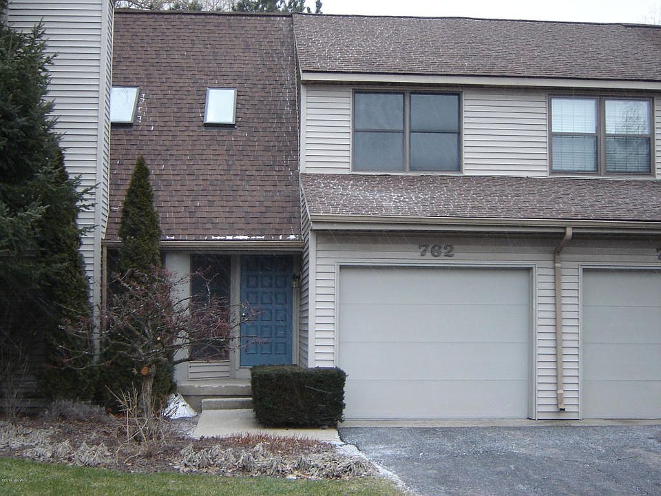 1st image of 762 Bradford Pl NE #13