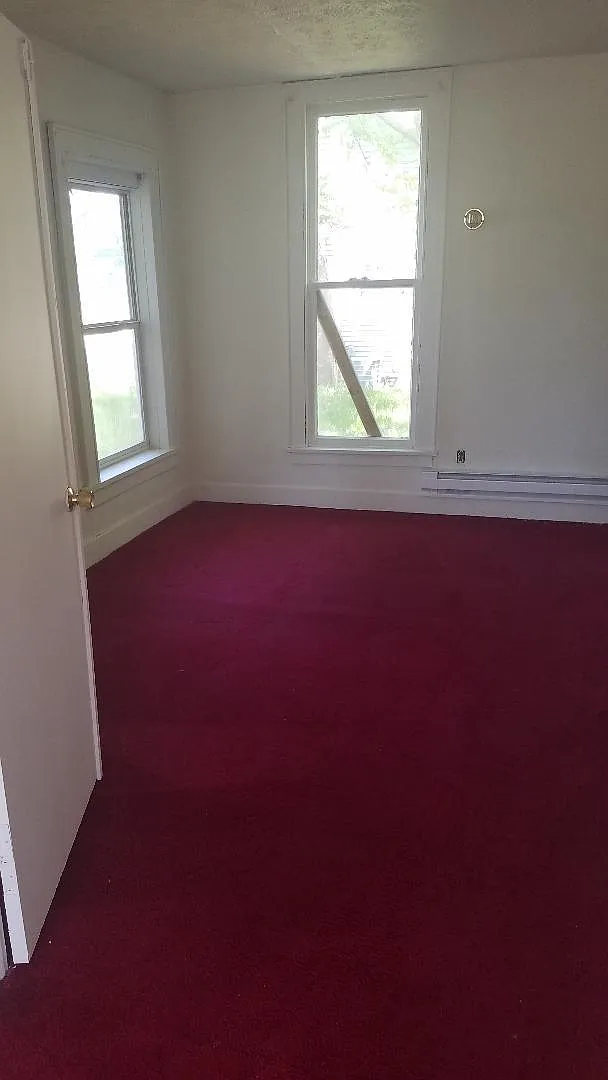935 W Marion St — Photo 3