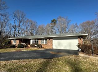 154 E Manor Ridge Rd, Elkin, NC 28621