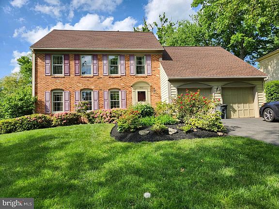 3rd image of 952 Farm Haven Dr