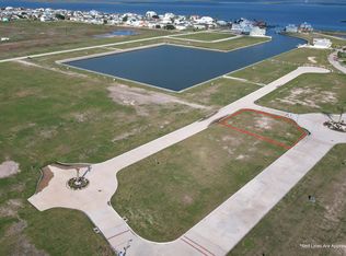 1001 Bali Ct, Rockport, TX 78382