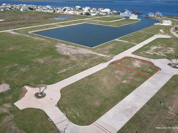 1001 Bali Ct, Rockport, TX 78382