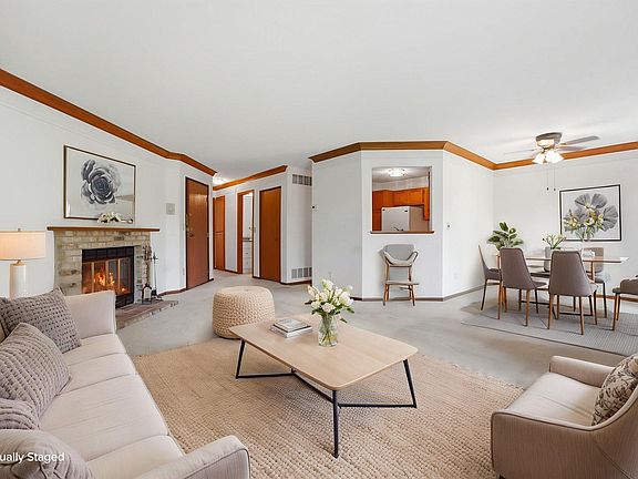2nd image of 1063 Duckwood Dr APT 102