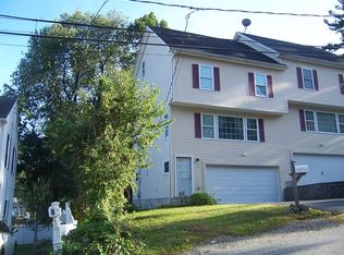 10 4th St, Worcester, MA 01602