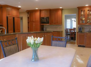 6 Madison Pl, Jericho, NY 11753