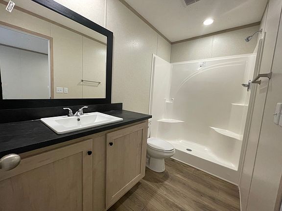 5th image of 7 Tahoe Ln