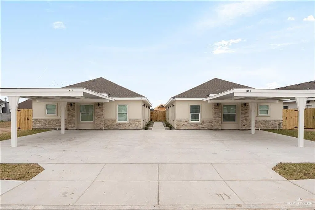 3 bed, 1158 sqft, $1,400 — Photo 1