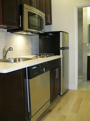 Rented by Tower Brokerage | media 19