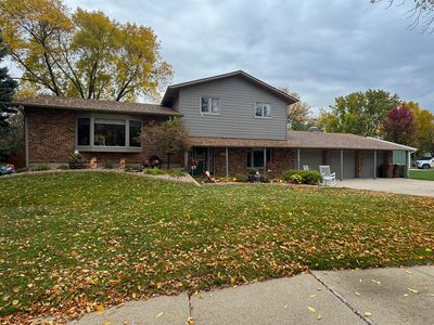 1959 Cardinal Ln, Huron, SD, 57350