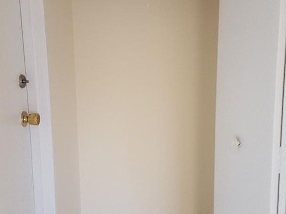 Coat closet