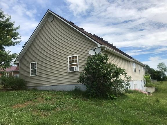 4th image of 2435 Danville Rd