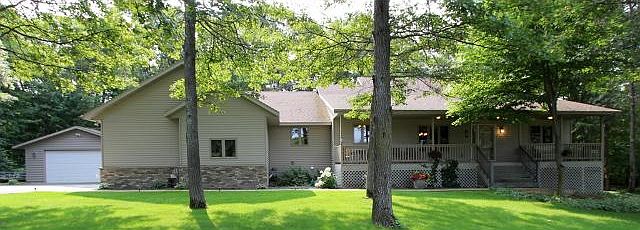 1st image of 11758 Maplewood Dr