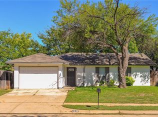 1211 Brook Hill Ln, Arlington, TX 76014
