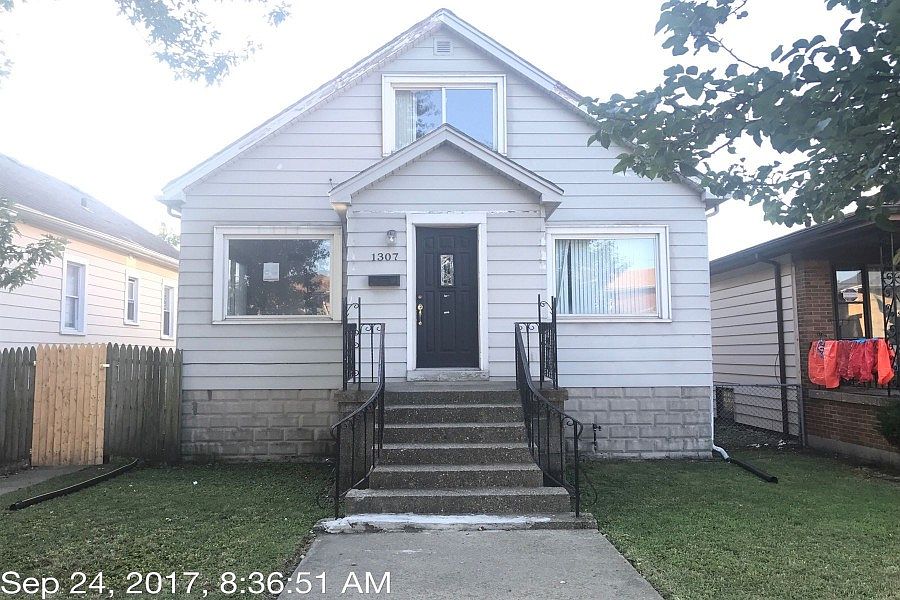 1st image of 1307 W 142nd St