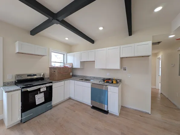 (undisclosed Address), Somerville, MA 02143