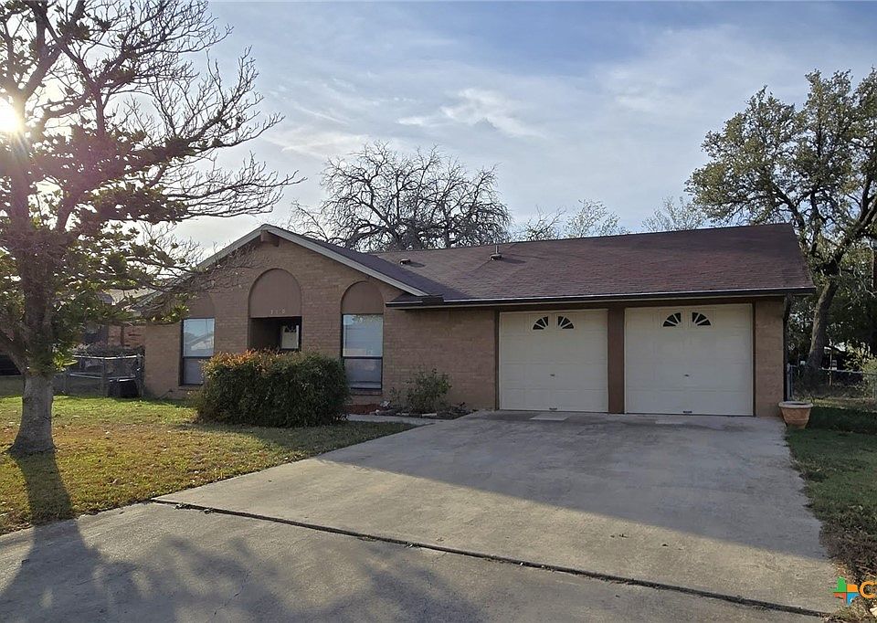 1st image of 310 Cindy Ln