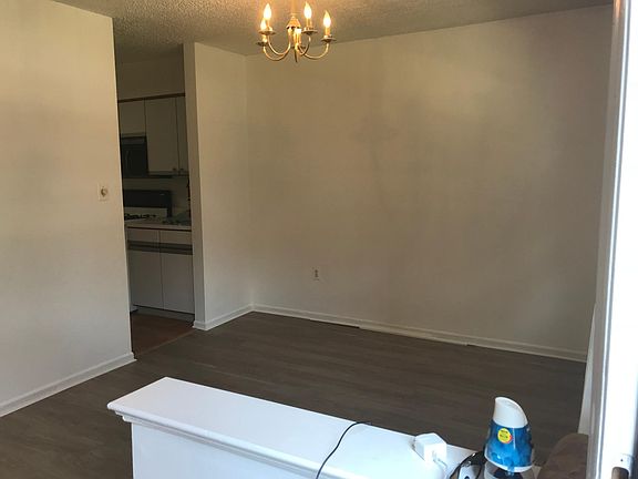 Dining area. On the right of the entrance