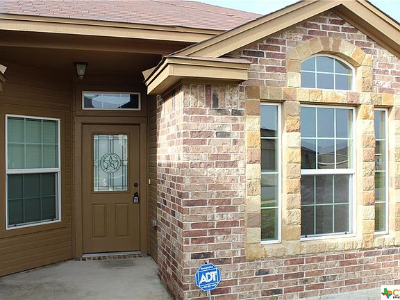 3rd image of 2702 Hector Dr