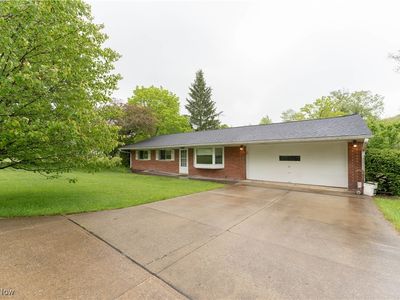 15769 Auburn Rd, Newbury, OH, 44065