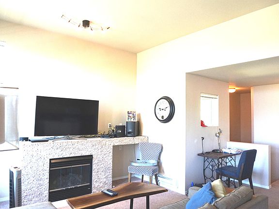3rd image of 1035 61st St SE #202-1