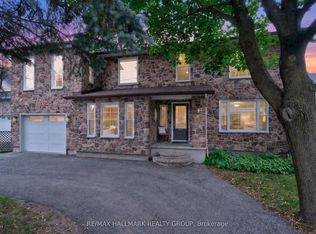 1608 Prince Of Wales Dr, Ottawa, ON K2C 1P3