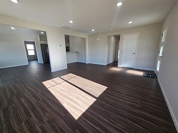 5th image of 1315 Marboeuf Blvd
