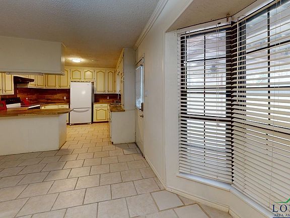 4th image of 1100 San Salvador Dr