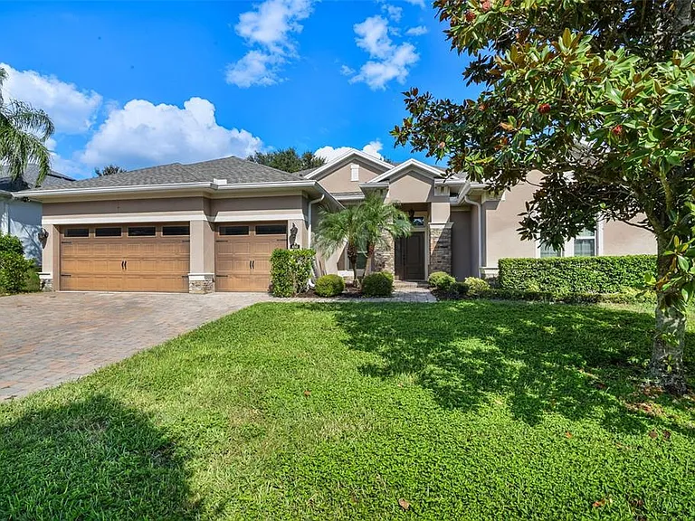 410 Sauvignon Way — Photo 2