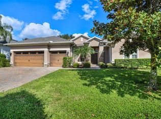 410 Sauvignon Way, Groveland, FL 34736