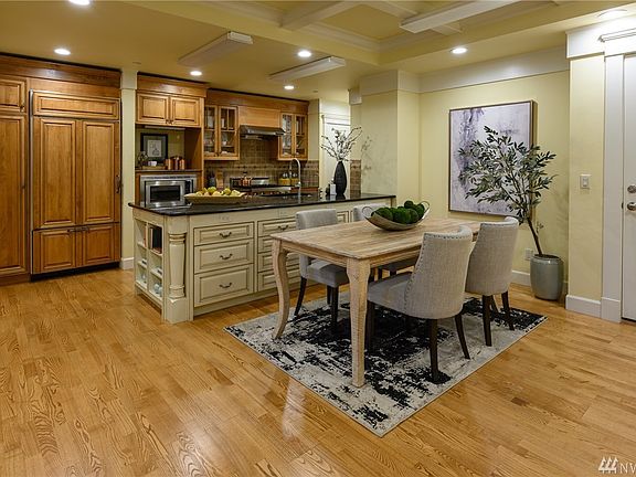 3rd image of 1414 1st Ave W APT 203