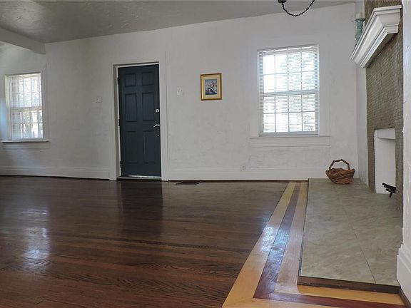 3rd image of 7558 Cornell Ave