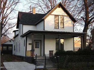 826 Lafayette Ave SE, Grand Rapids, MI 49507