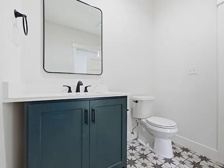 1209 Kings Hwy — Photo 12