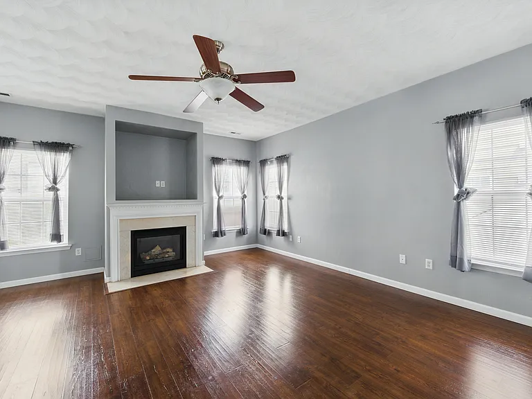 1023 Snead Dr — Photo 8