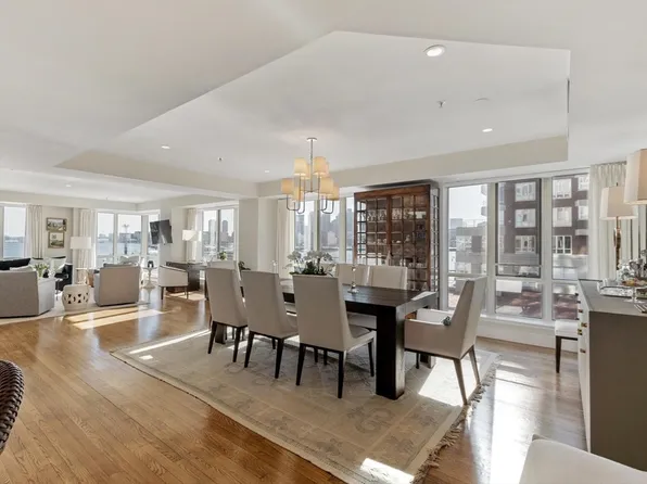 197 8th St APT 307, Charlestown, MA 02129