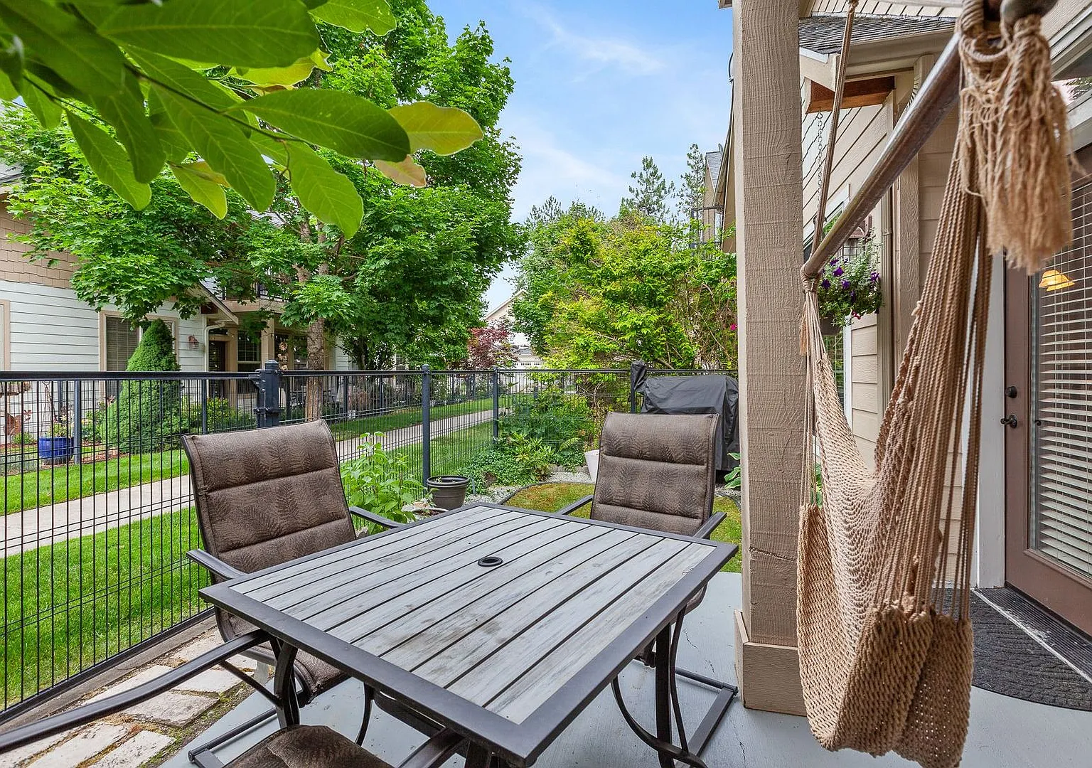Townhome in CDA — Photo 3