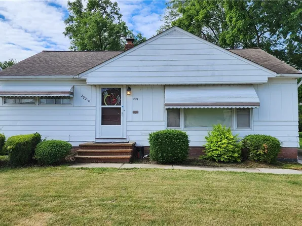 29210 Green Dr, Willowick, OH 44095