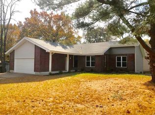 119 Rue Grand Dr, Lake Saint Louis, MO 63367