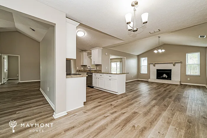 4140 Spring Way Cir — Photo 5