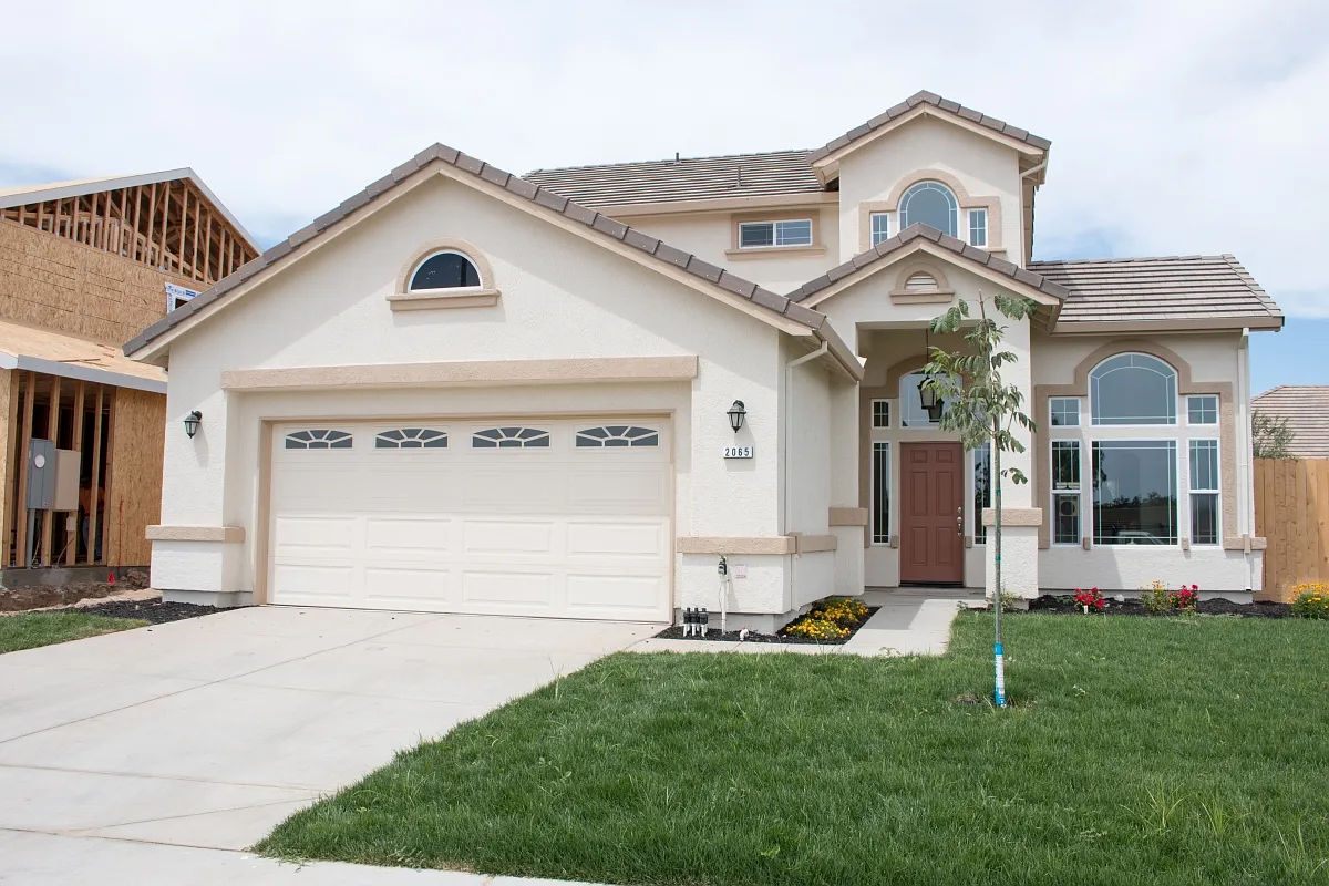 2112 Dogwood Ct photo 1