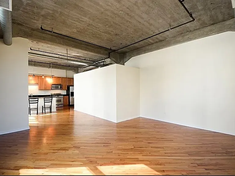 210 S Desplaines St #207 — Photo 6
